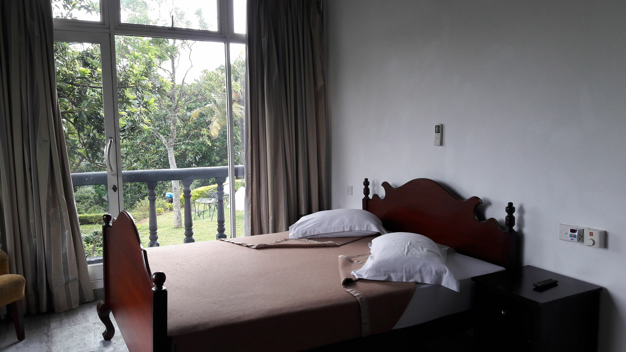 Oyo 441 Kandy Hill Bungalow Екстериор снимка