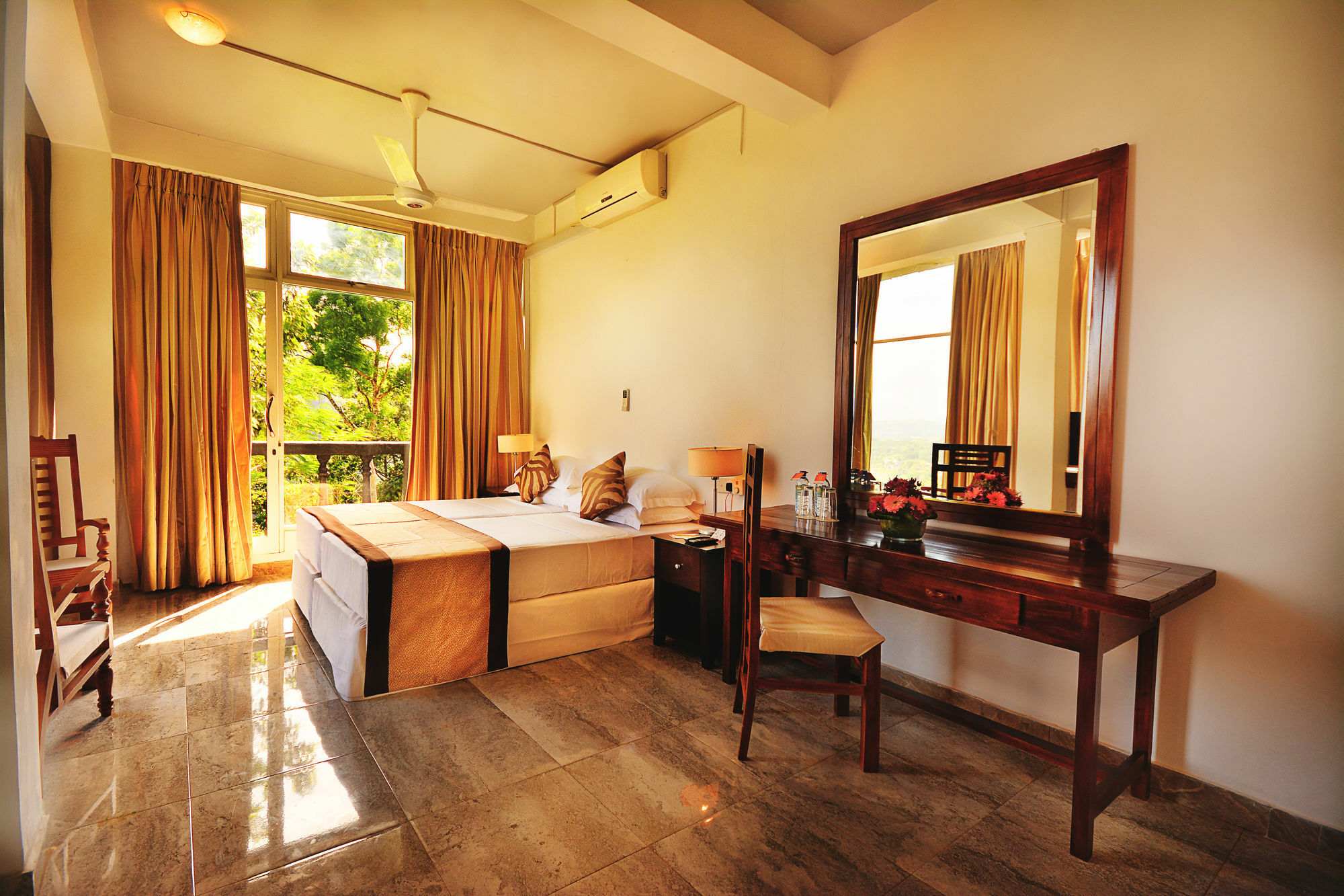 Oyo 441 Kandy Hill Bungalow Екстериор снимка