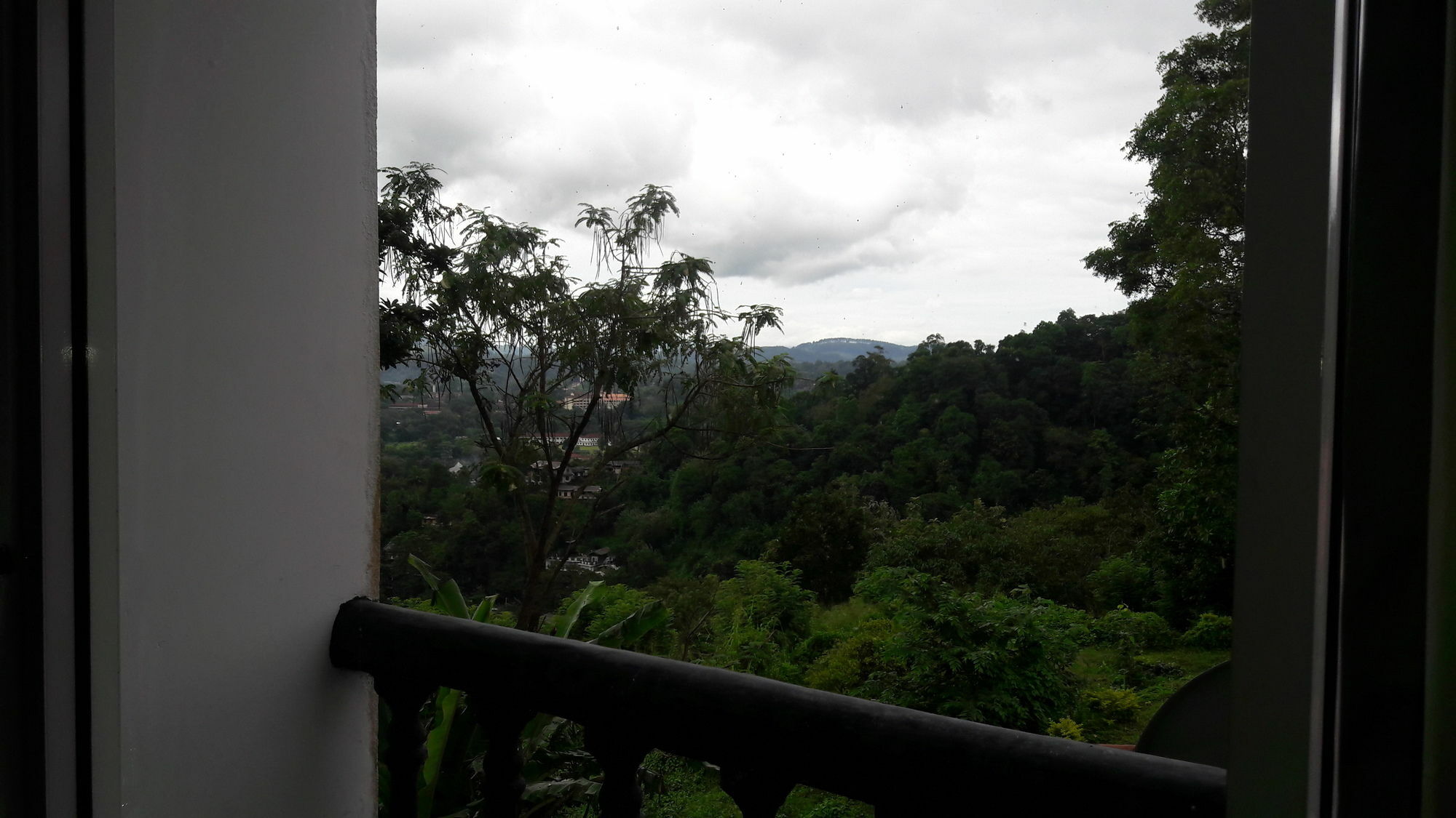 Oyo 441 Kandy Hill Bungalow Екстериор снимка